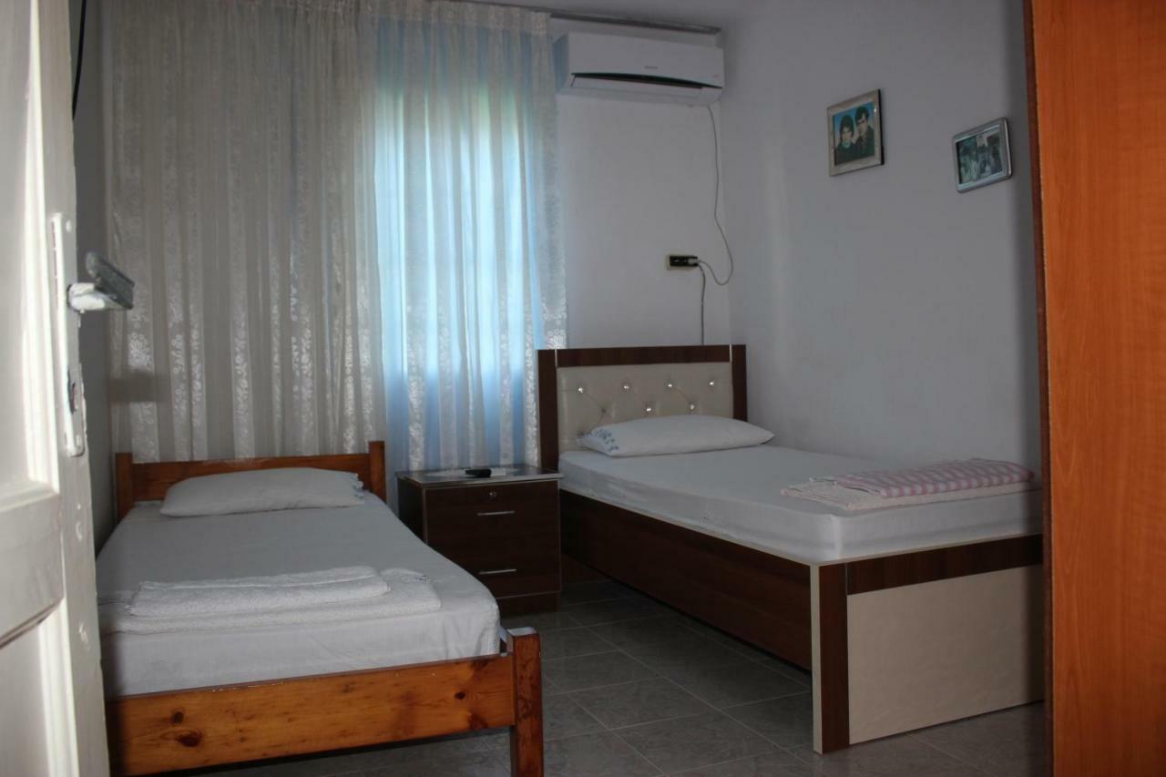 Guest House Toli Inside Berat Castle 外观 照片