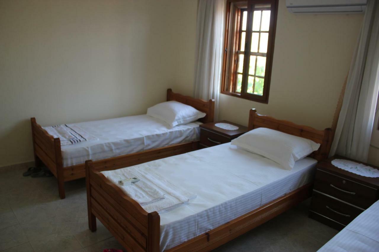 Guest House Toli Inside Berat Castle 外观 照片
