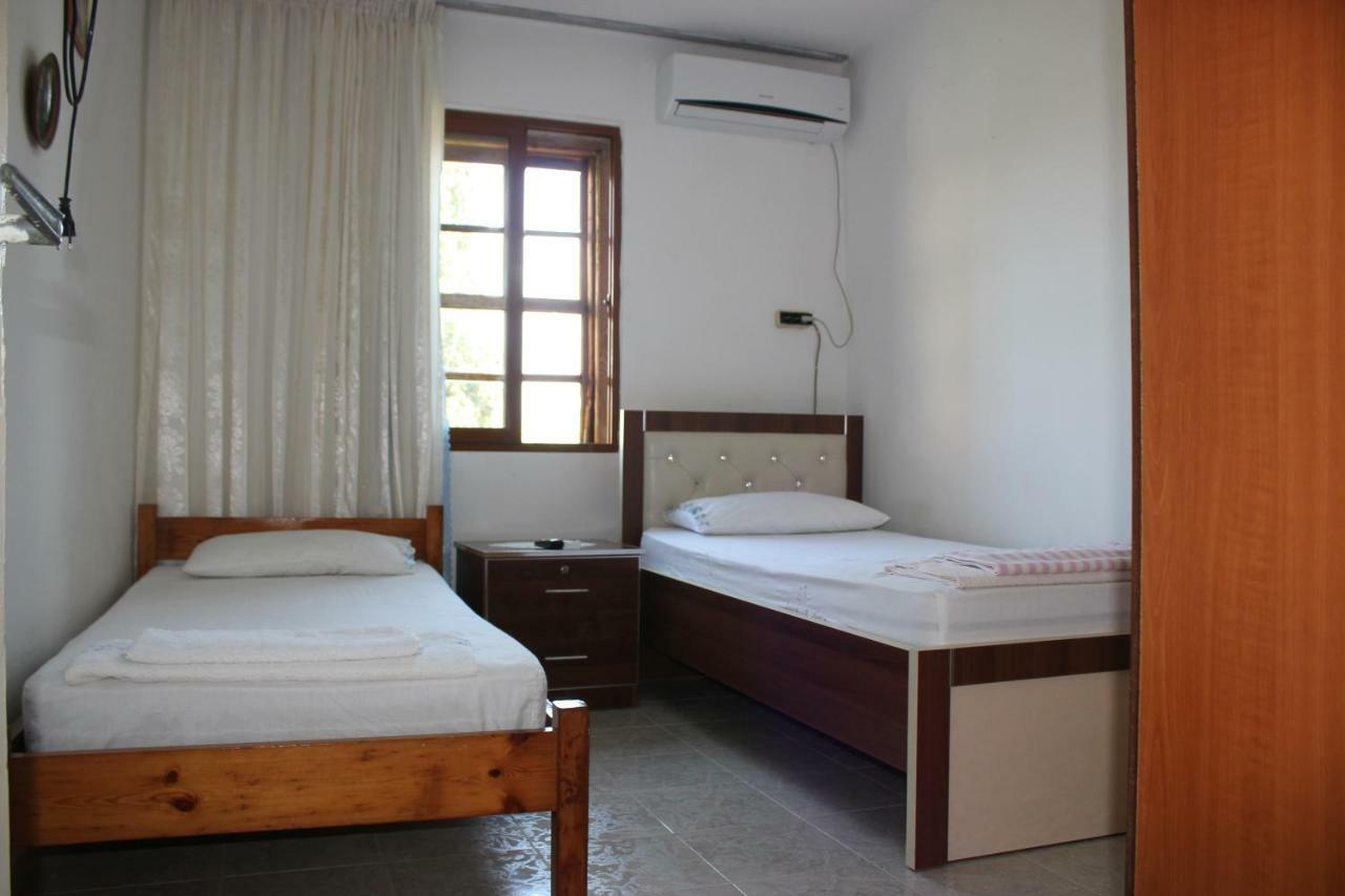 Guest House Toli Inside Berat Castle 外观 照片